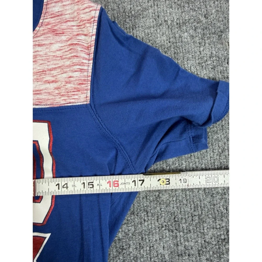 5th & Ocean by New Era Chicago Cubs MLB V-Neck women's T Shirt Blue S
